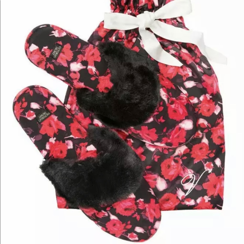 Victorias Secret fuzzy satin rose slippers M (7-8)